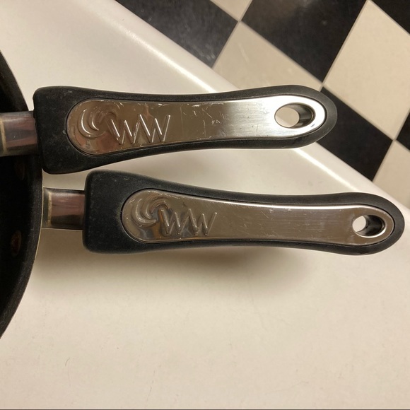 Pair of 8" & 10" Weight Watcher Aluminum Frying Pans - Picture 2 of 16